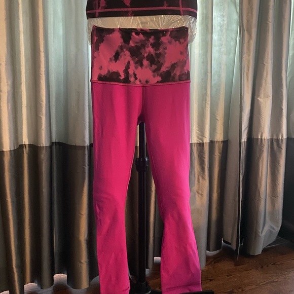 Lululemon workout matching set size 2 - Picture 3 of 6